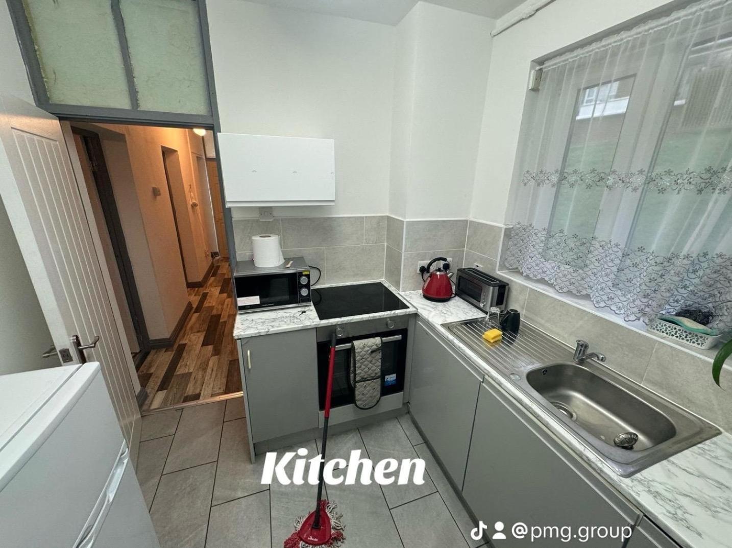Holiday Villa Londra Dış mekan fotoğraf